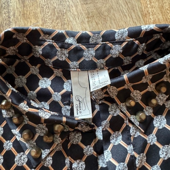 Forever 21 size small tank high low hi lo open slit back EUC used navy blue gold - Picture 6 of 7